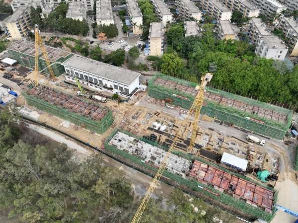 股E融 云岭大地奏响“建设交响曲”